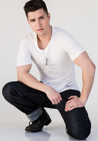 Logan Henderson : logan-henderson-1406489879.jpg