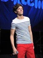 Louis Tomlinson : louis-tomlinson-1579286576.jpg