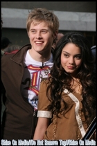 Lucas Grabeel : TI4U_u1148933339.jpg