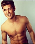 Mason Dye : mason-dye-1464797440.jpg