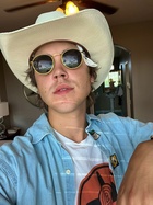 Matthew Espinosa : matthew-espinosa-1651430521.jpg