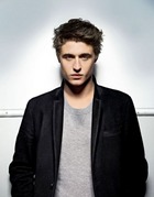 Max Irons : maxirons_1304964130.jpg