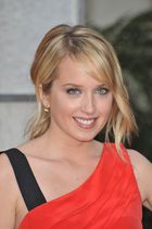 Megan Park : meganpark_1304699022.jpg