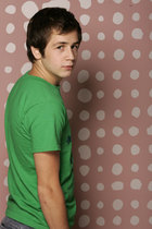 Michael Angarano : TI4U_u1143350461.jpg