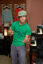 Michael Angarano : TI4U_u1143350489.jpg