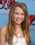 Miley Cyrus : TI4U_u1160232325.jpg