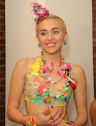 Miley Cyrus : miley-cyrus-1444790519.jpg