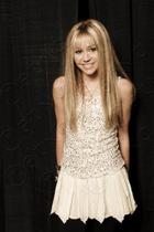 Miley Cyrus : miley_cyrus_1198862766.jpg