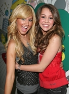 Miley Cyrus : miley_cyrus_1202570645.jpg