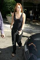 Miley Cyrus : miley_cyrus_1263574037.jpg