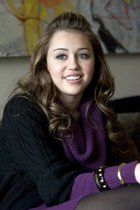 Miley Cyrus : miley_cyrus_1278088060.jpg