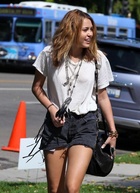 Miley Cyrus : miley_cyrus_1286218492.jpg