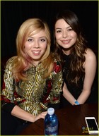 Miranda Cosgrove : TI4U1375112852.jpg