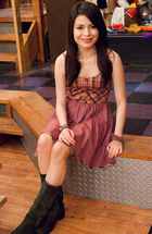 Miranda Cosgrove : miranda-cosgrove-1320793559.jpg