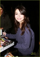 Miranda Cosgrove : miranda-cosgrove-1343992428.jpg