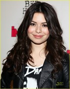 Miranda Cosgrove : miranda-cosgrove-1382044341.jpg