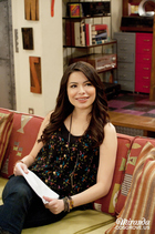 Miranda Cosgrove : miranda-cosgrove-1386863995.jpg