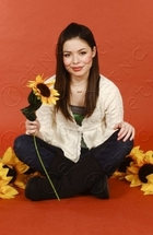 Miranda Cosgrove : miranda_cosgrove_1229166266.jpg