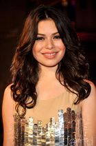 Miranda Cosgrove : miranda_cosgrove_1253082335.jpg