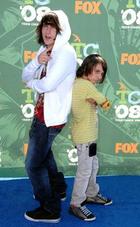 Mitchel Musso : TI4U_u1217907631.jpg