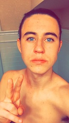 Nash Grier : nash-grier-1460520001.jpg