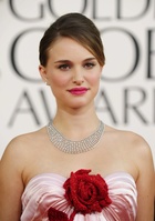 Natalie Portman : natalie-portman-1427139065.jpg