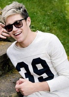 Niall Horan : niall-horan-1584980144.jpg