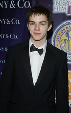 Nicholas Hoult : TI4U_u1138318050.jpg