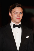 Nicholas Hoult : nicholas_hoult_1259349335.jpg