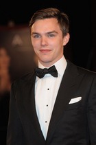 Nicholas Hoult : nicholas_hoult_1259349353.jpg