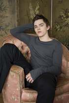 Nicholas Hoult : nicholas_hoult_1259351068.jpg