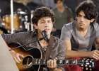 Nick Jonas : TI4U_u1220830110.jpg