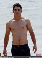 Nick Jonas : nickjonas_1303427118.jpg