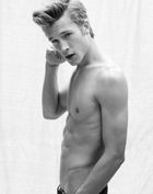 Nick Roux : nick-roux-1356202733.jpg