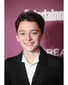 Noah Schnapp : noah-schnapp-1620350175.jpg