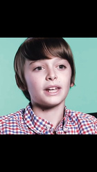 Noah Schnapp : noah-schnapp-1726510693.jpg