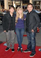 Noah Munck : TI4U_u1298170561.jpg