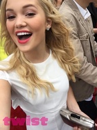 Olivia Holt : olivia-holt-1430203501.jpg