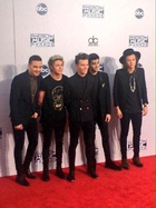 One Direction : one-direction-1416871779.jpg