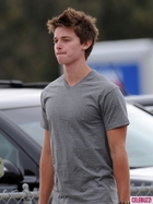 Patrick Schwarzenegger : patrick-schwarzenegger-1313219160.jpg