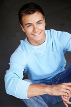 Peyton Meyer : peyton-meyer-1412701113.jpg