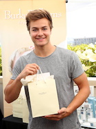 Peyton Meyer : peyton-meyer-1476121567.jpg