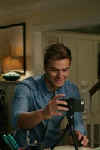 Peyton Meyer : peyton-meyer-1676160192.jpg