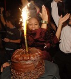 Raven-Symoné : raven-symon-1351100163.jpg