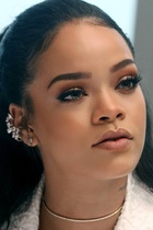 Rihanna : rihanna-1430522824.jpg