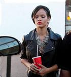 Rihanna : rihanna_1223731087.jpg