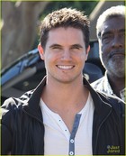 Robbie Amell : robbie-amell-1381950919.jpg