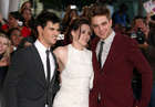 Robert Pattinson : TI4U_u1304100371.jpg