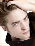 Robert Pattinson : robert-pattinson-1379807668.jpg