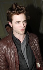 Robert Pattinson : robert_pattinson_1243837045.jpg